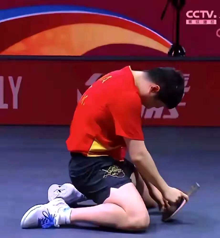 中国队逆转法国队，许昕惊艳四座