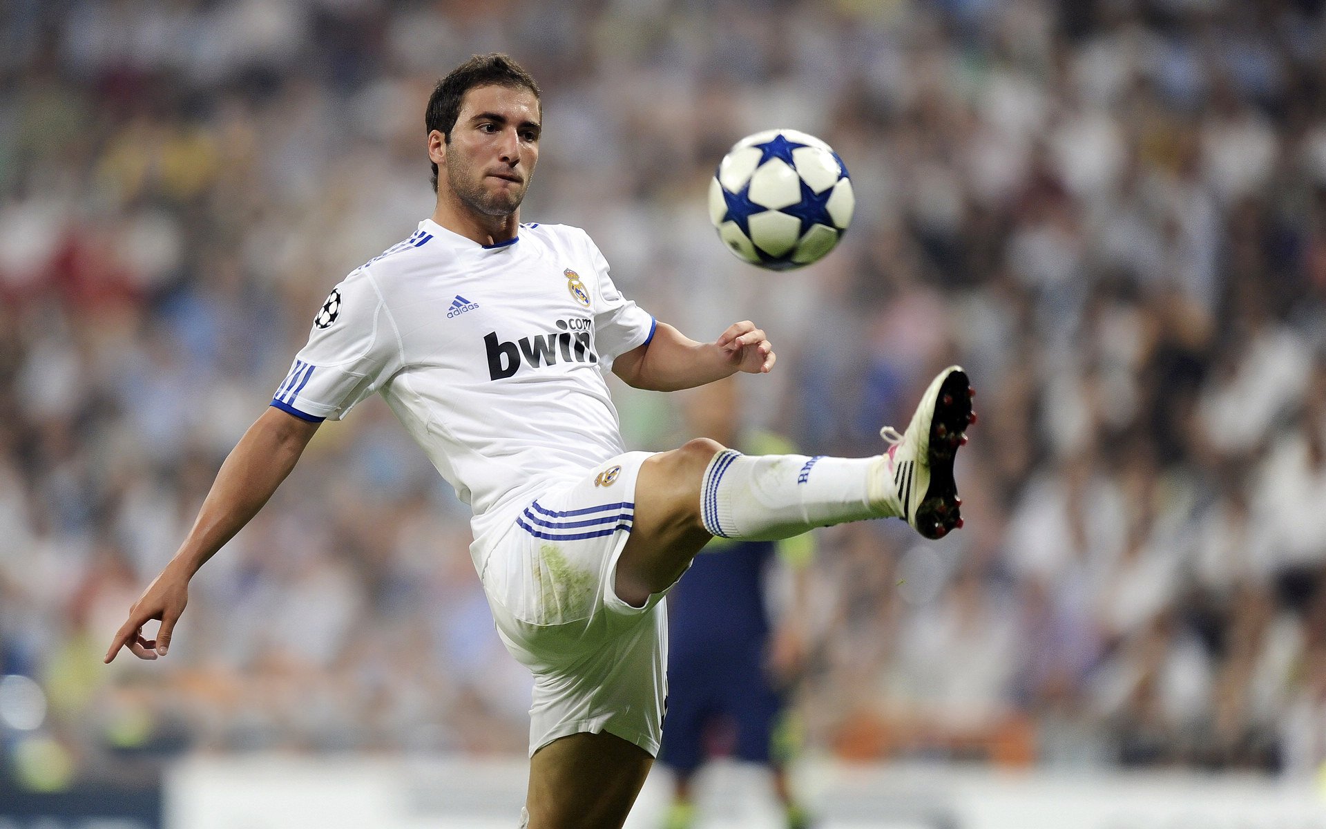 开云体育官网-意甲焦点战外的跨洲鏖战，尼斯对决卡塔尔，足球与文化的碰撞