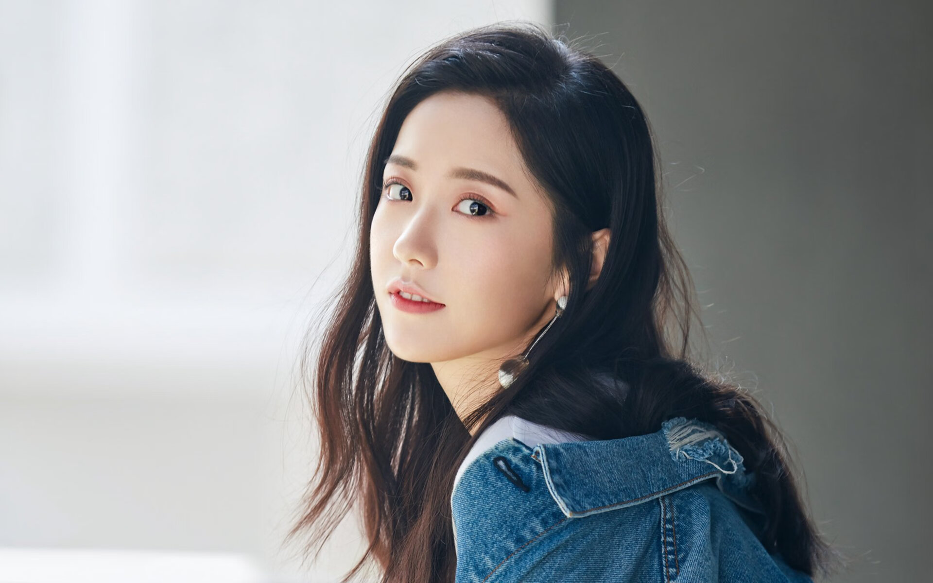 开云体育APP下载-深圳闪电撕裂骑士铁幕，年度焦点之战的冰与火之歌