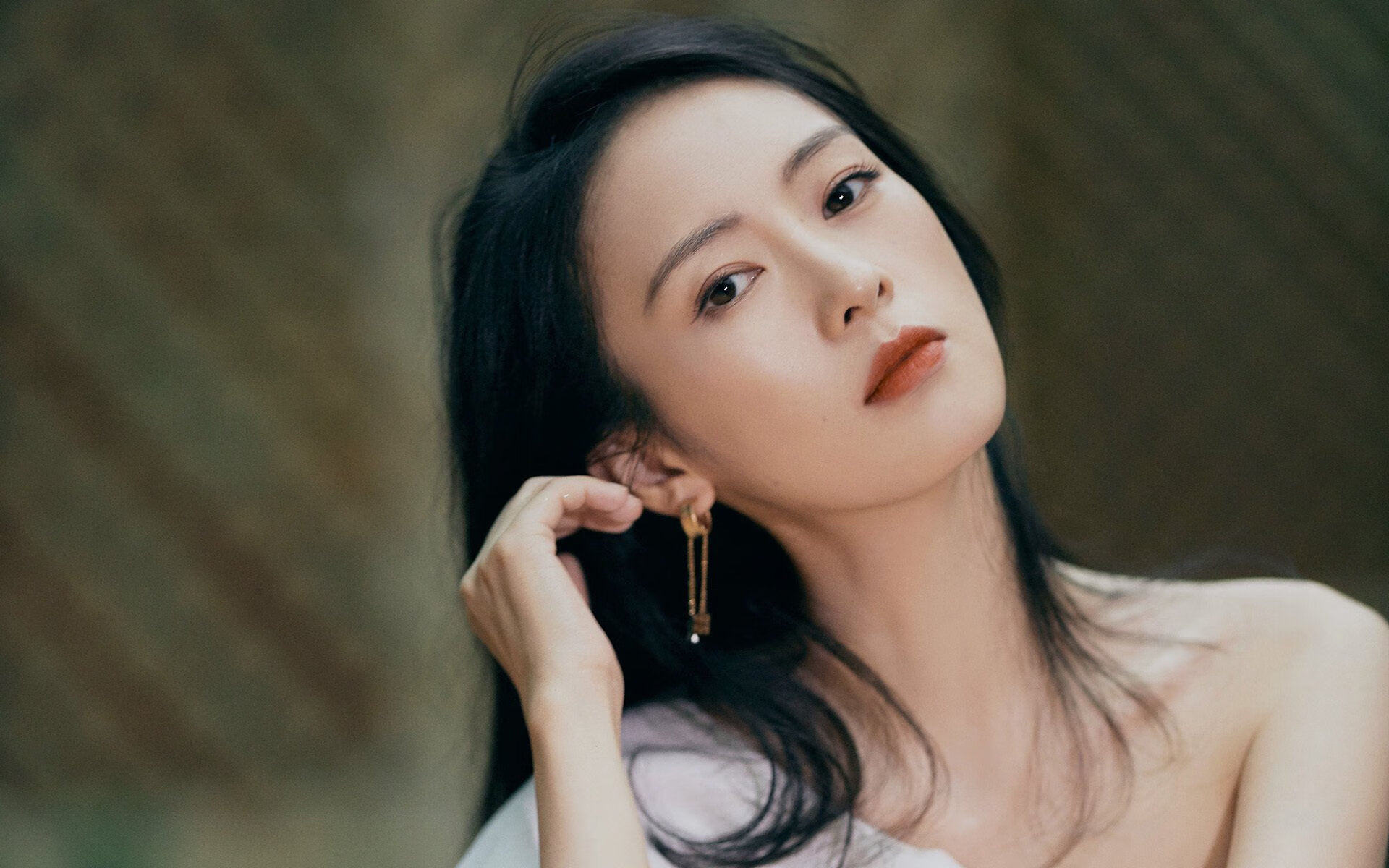 东亚魔术师与巴尔干铁骑,2026世界杯半决赛,久保建英归化泰国的攻守转换革命